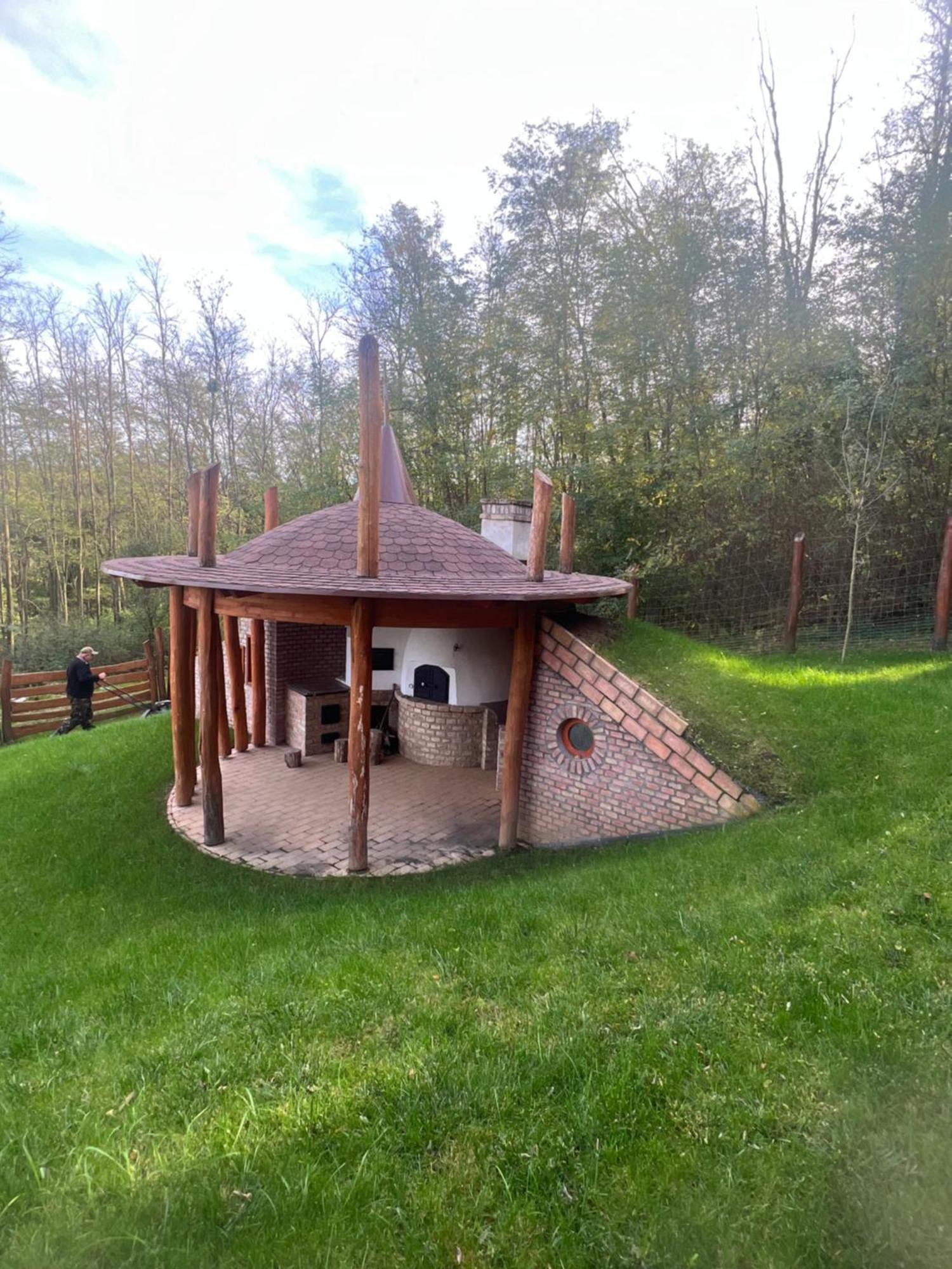 Hotel Vendeghaz Petoerke Bárdudvarnok Esterno foto