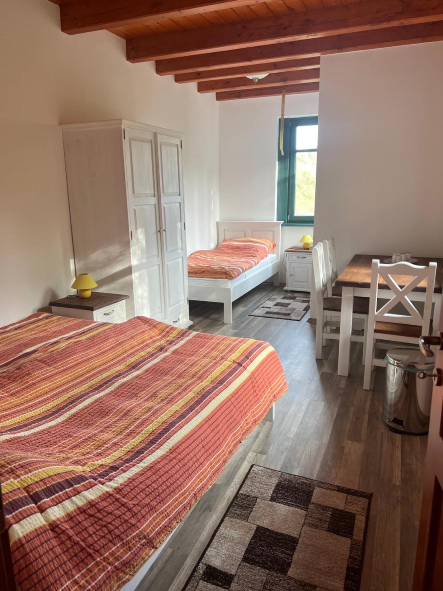 Hotel Vendeghaz Petoerke Bárdudvarnok Esterno foto